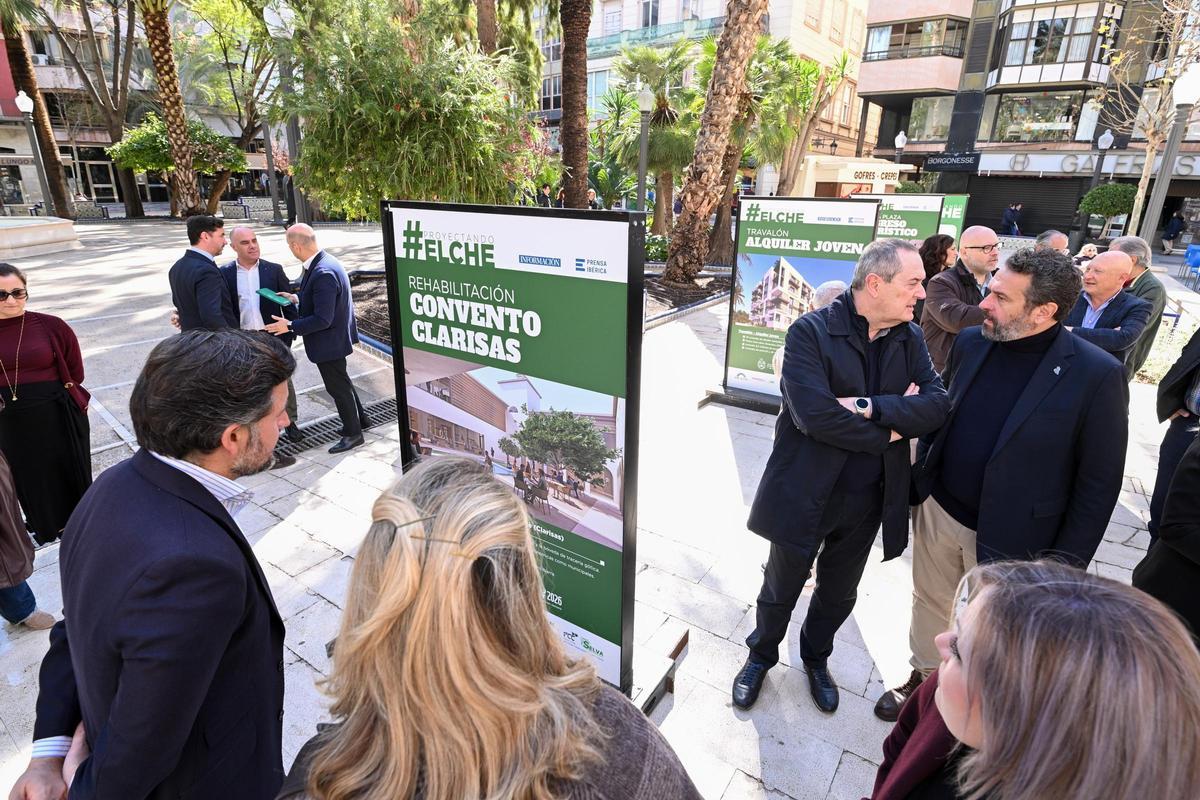 INFORMACIÓN inaugura en la Glorieta la exposición "Proyectando Elche"