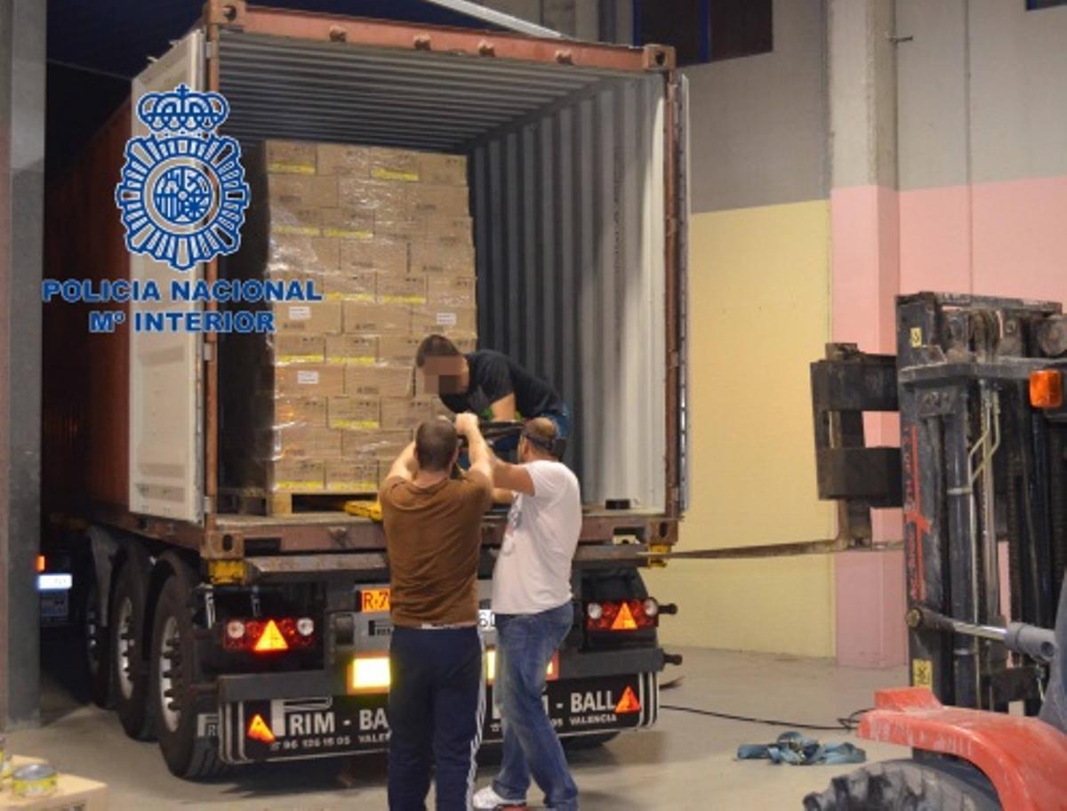 Contenedor importado por una empresa de San Vicente donde se camufló la cocaína.