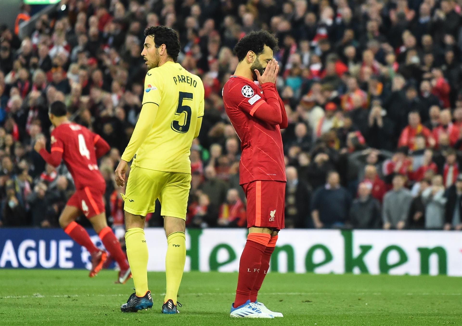 Fotogalería | Las mejores imágenes de la primera parte en Anfield