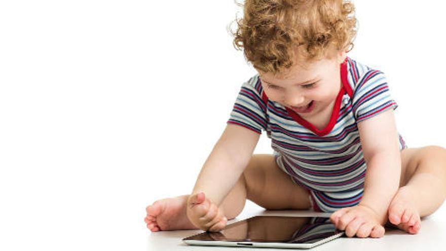 El uso de tablets y móviles  lleva a las unidades del sueño a niños de 10 años con insomnio