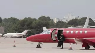 La CNMC autoriza la operación de concentración de Mallorcair, la gestora de  la terminal de 'jets' en Palma, en United Aviation Services