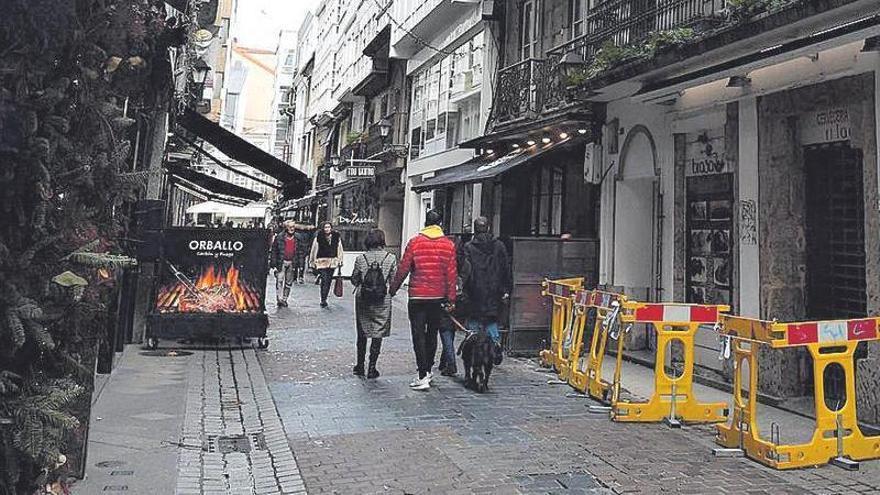 El edificio del mural de Lugrís en los Olmos de A Coruña acumula 6.000 euros en sanciones por su estado ruinoso