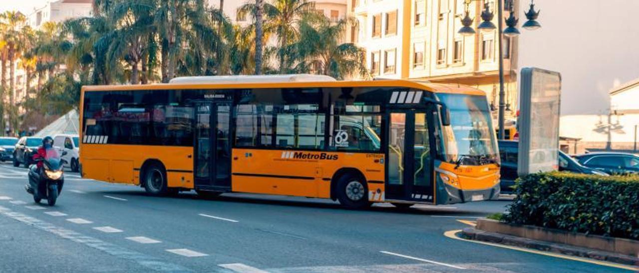 Recientemente se han puesto en marcha 5 nuevas líneas de bus metropolitano. | LEVANTE-EMV