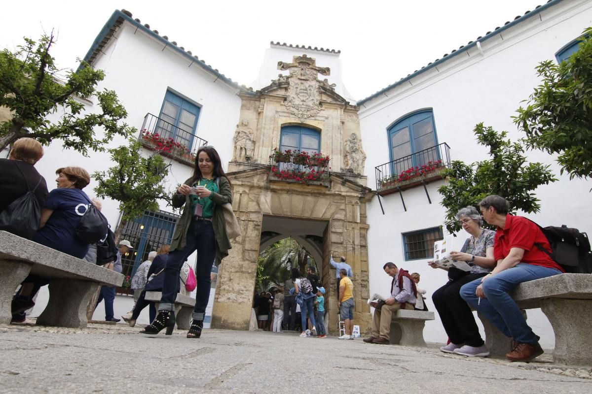 Los patios de Viana se abren a los visitantes del Mayo cordobés