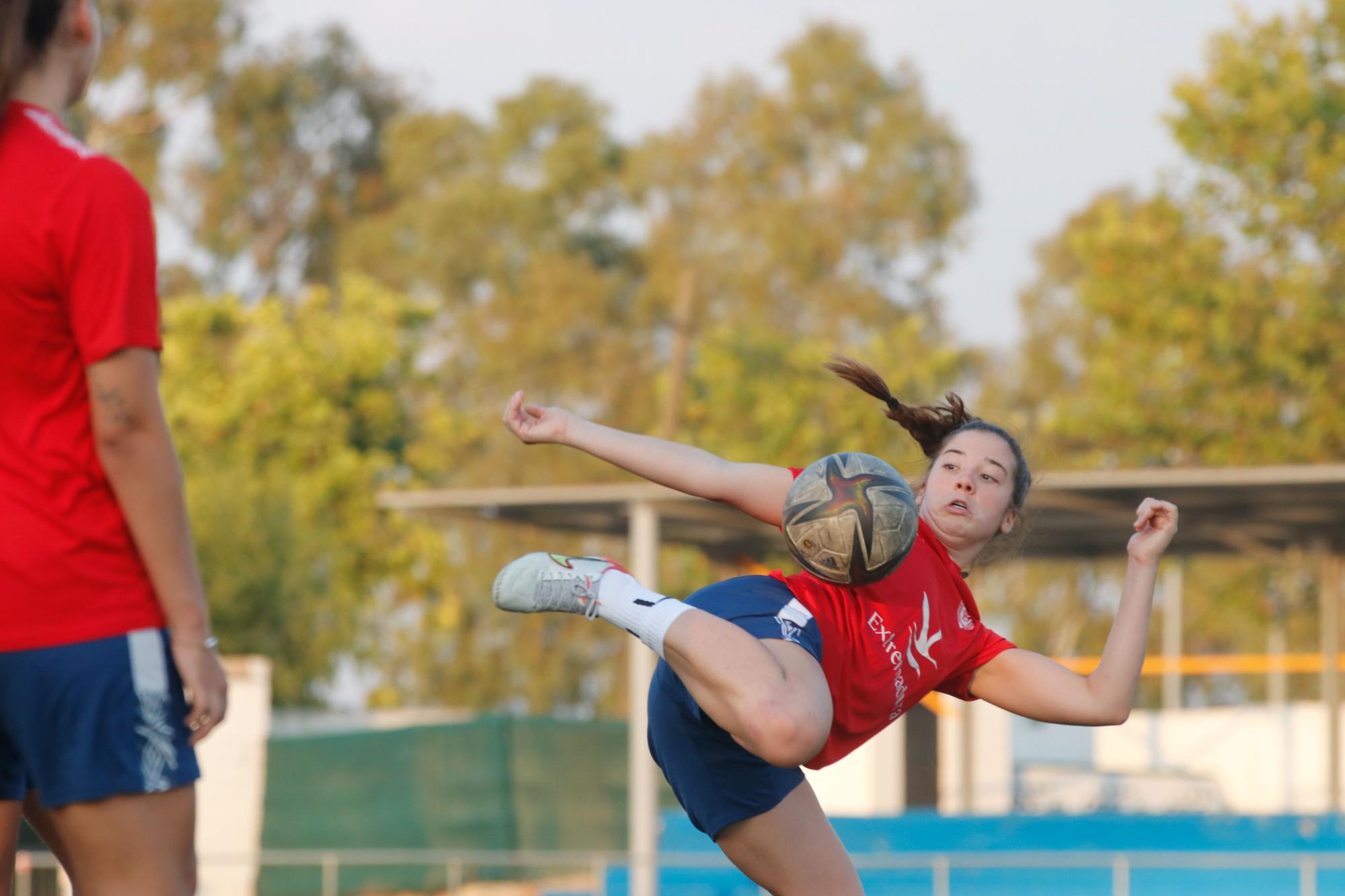 Primer entrenamiento del Cacereño Femenino