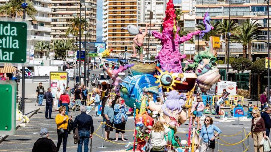 Benidorm cortará al tráfico varias calles del centro durante las Fallas