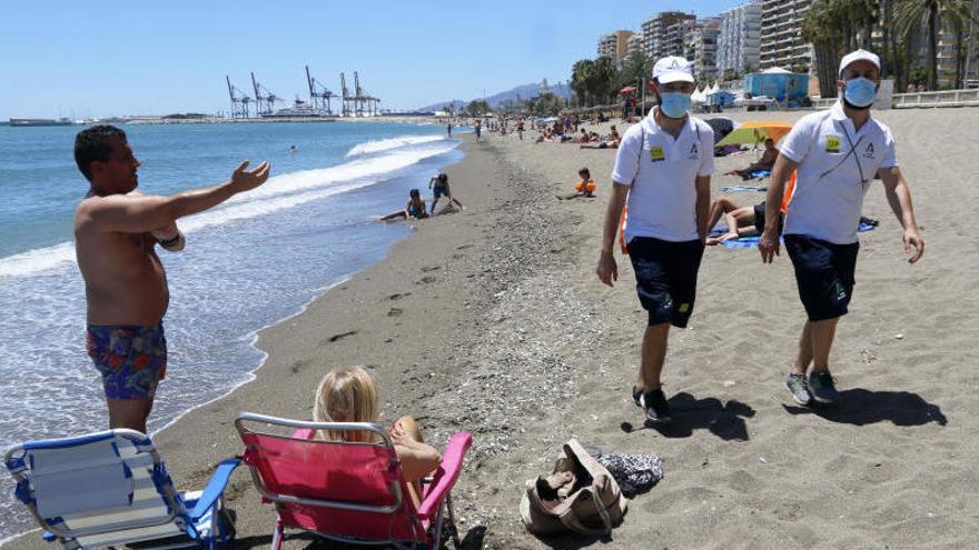 El fiscal archiva la denuncia por la contratación de los auxiliares de playa