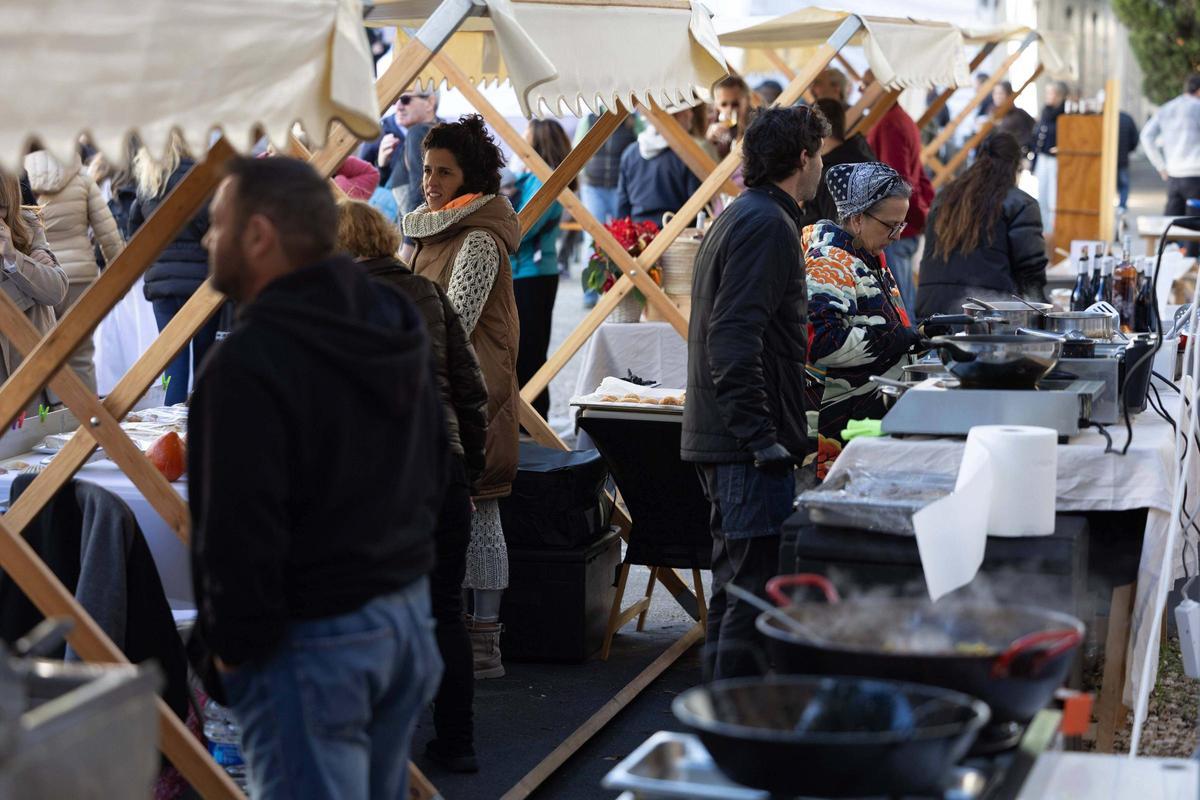 Todas las imágenes del concurso de tortilla de patata 'vermella' de Ibiza