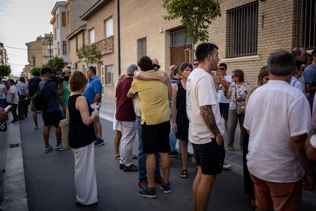 Despedida con "mucho dolor" a Javier y Esther, el matrimonio asesinado en Tauste.
