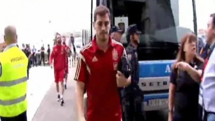 Casillas recibe el cariño del público en León