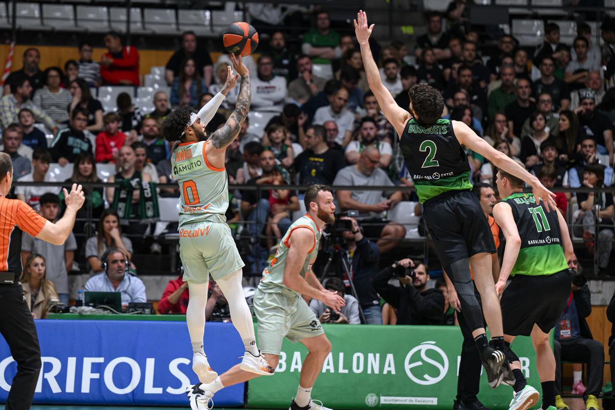 Howard i Giedraitis impulsen el Baskonia a la pista del Joventut