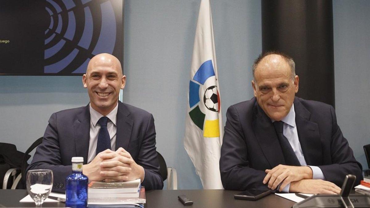 Luis Rubiales, presidente RFEF, y Javier Tebas, presidente la Liga