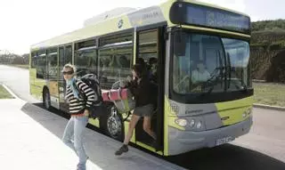 Mantense a folga de transporte debido á ausencia de negociación entre sindicatos e Goberno saínte