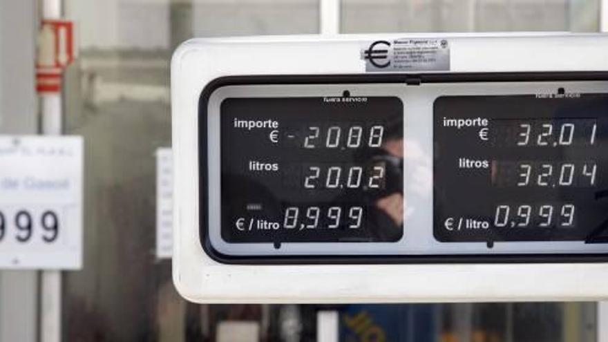 Las estaciones de servicio valencianas empiezan a cobrar  el gasóleo por debajo de un euro