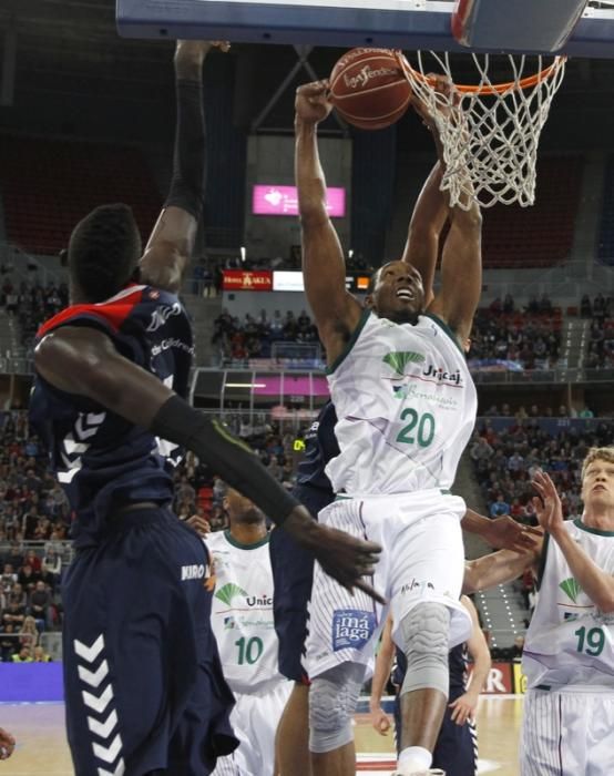 Liga ACB | Laboral Kutxa, 56 - Unicaja, 83