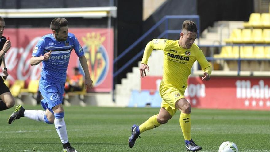 El Villarreal B cruza los dedos por un tropiezo del Badalona