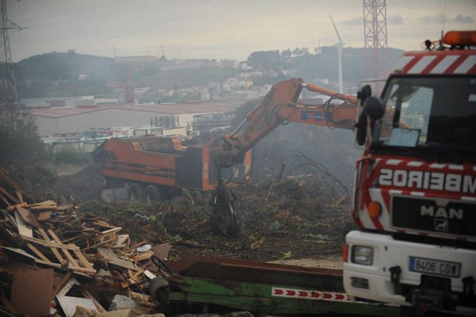 Incendio en una planta de compostaje de Arteixo