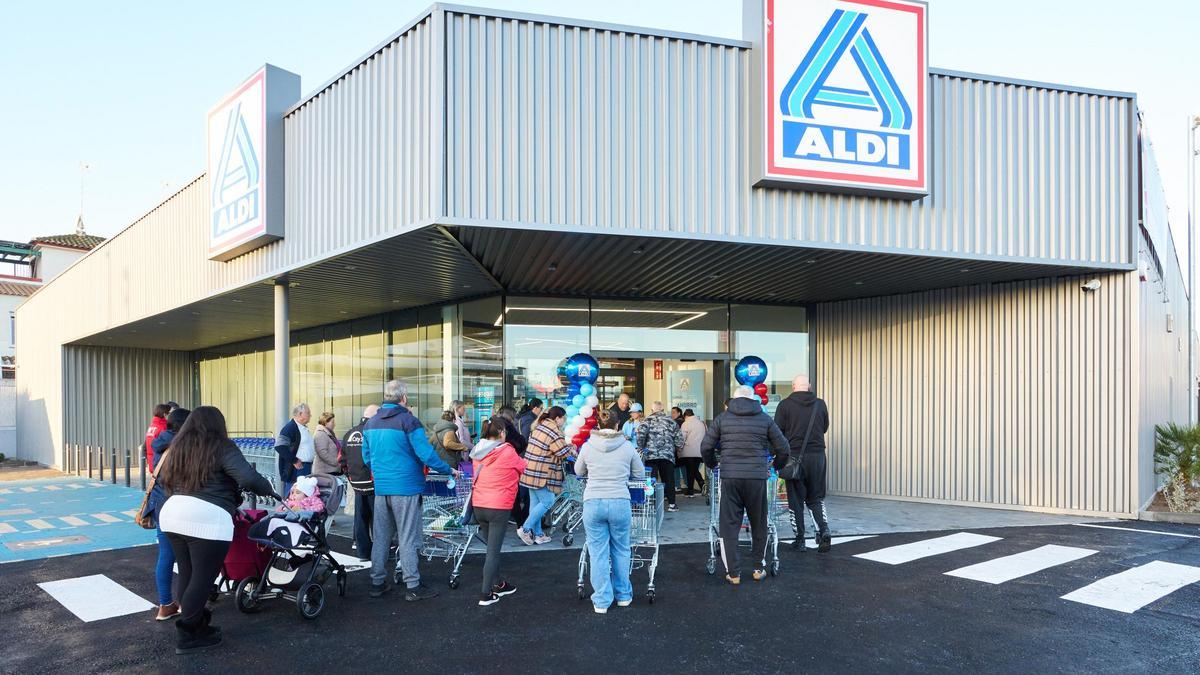 Inauguración del Aldi de Pozoblanco.