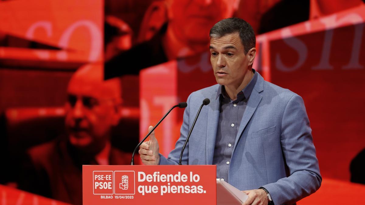 Sánchez pide a la derecha que "aparque su soberbia" con Doñana