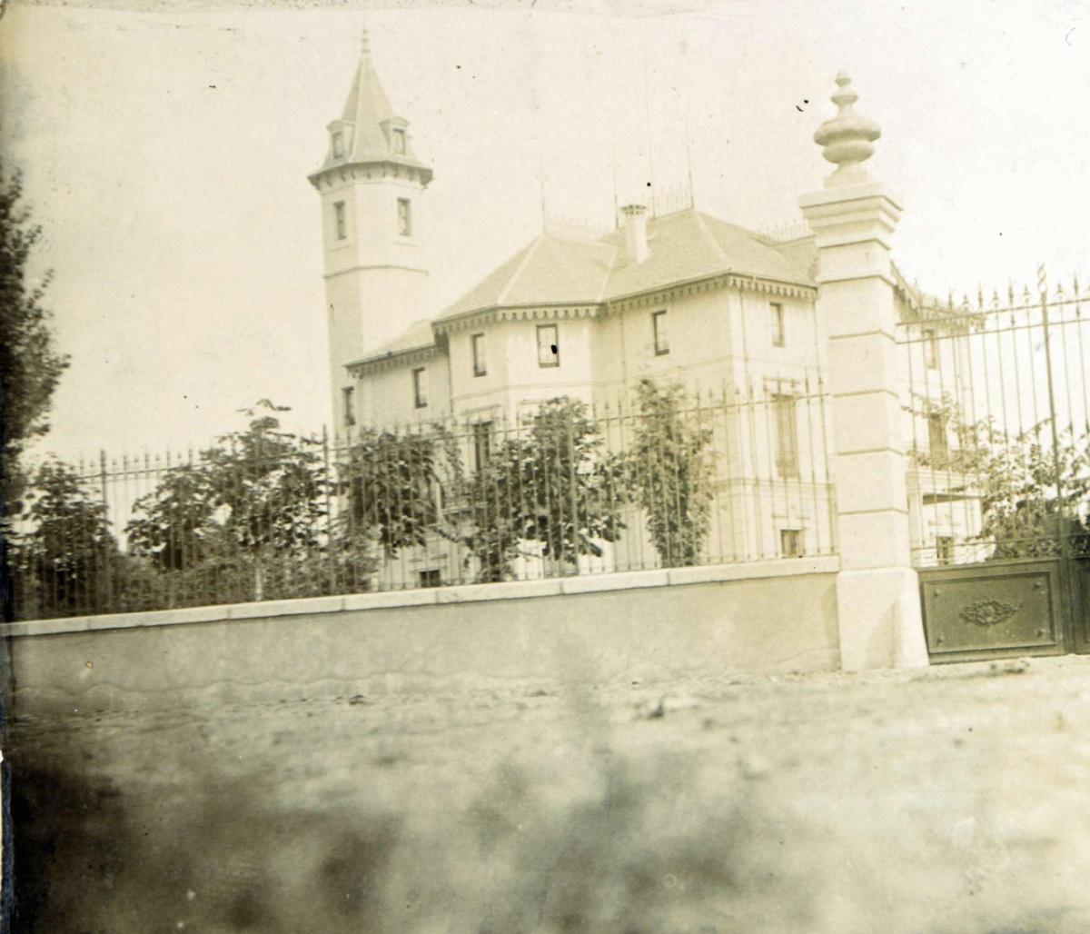 La Villa San Antonio en una imatge de principis de segle passat