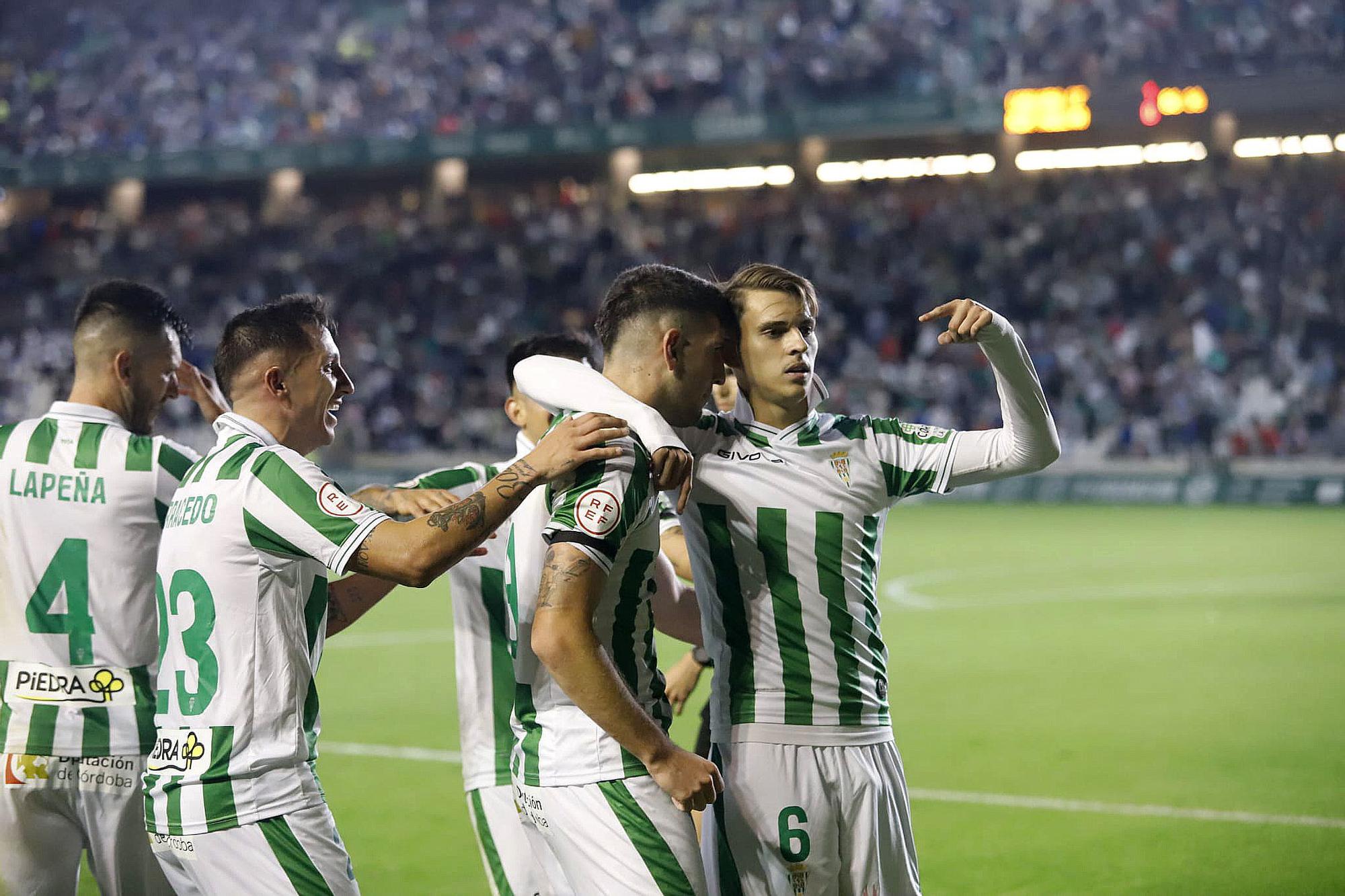 Córdoba CF - Recreativo de Huelva: las imágenes del partido en El Arcángel