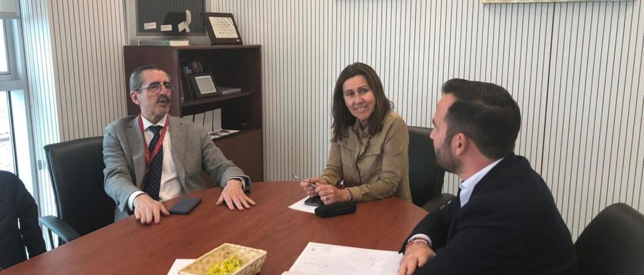 Reunión del alcalde de Callosa de Segura con el secretario autonómico de Emergencias.