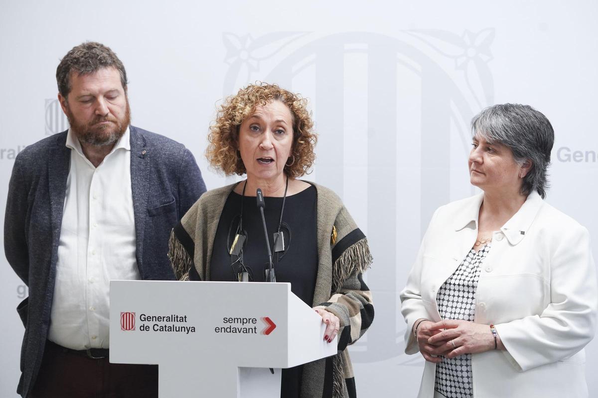 La consellera Ester Capella anunciant noves mesures a l'auopista, el 18 d'abril a Manresa