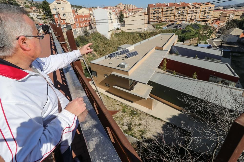 Concentración por el CEM de Alcoy