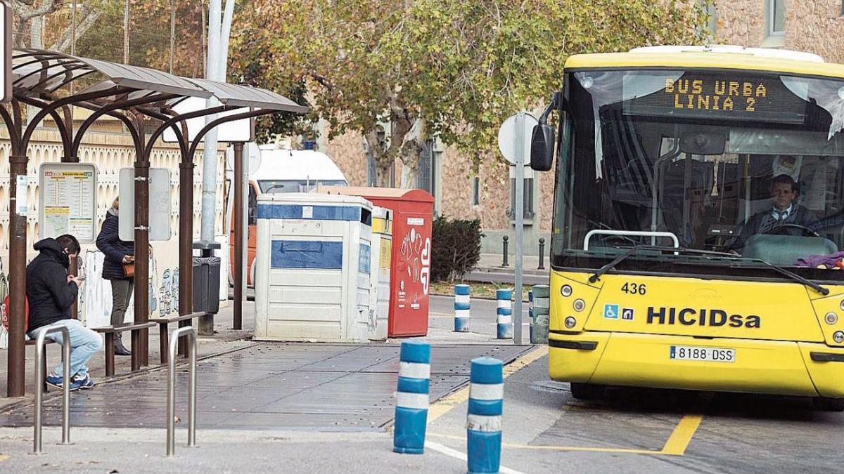 Hacienda suspende el proceso de contratación del bus urbano de Vila-real