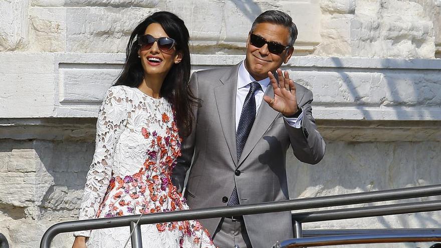 Clooney junto a su mujer Amal Alamuddin.