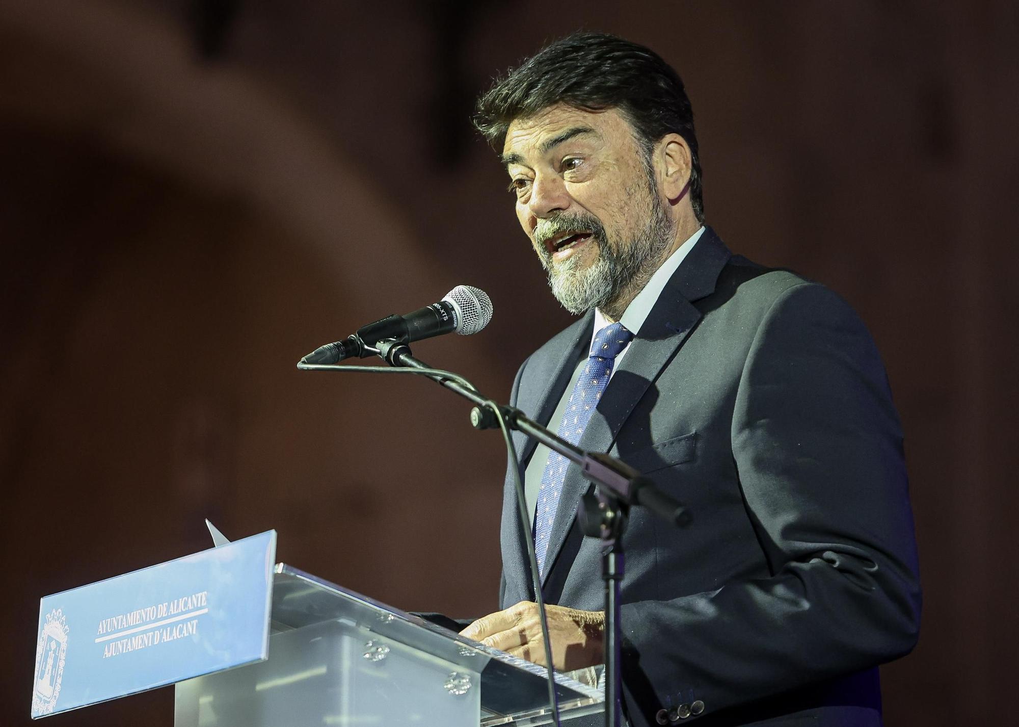 Inauguración del Belén Gigante en la plaza del Ayuntamiento