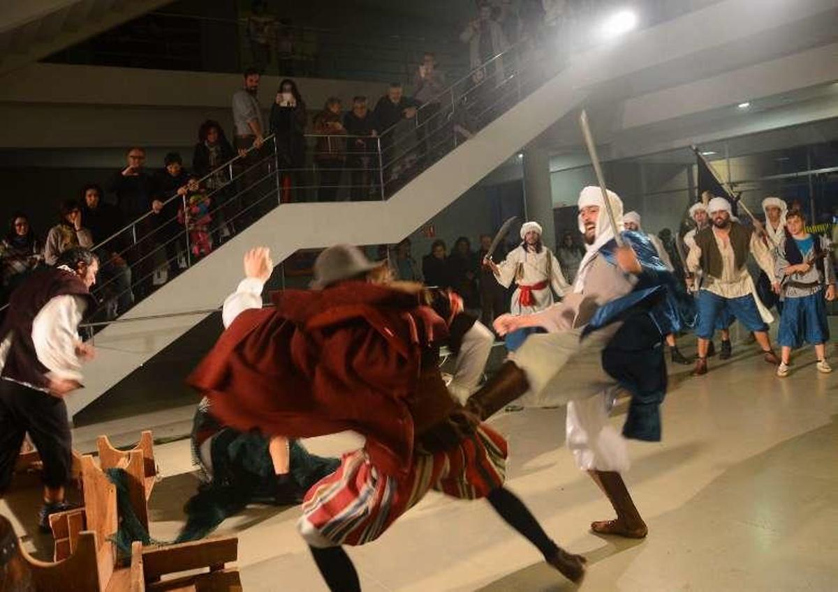 Los piratas siembran el caos en el Auditorio