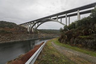 El nuevo trasvase de agua a Cáceres se retrasa al seguir con el trámite ambiental