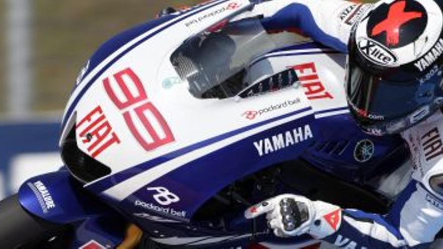 Jorge Lorenzo renueva solo por un año más con Yamaha