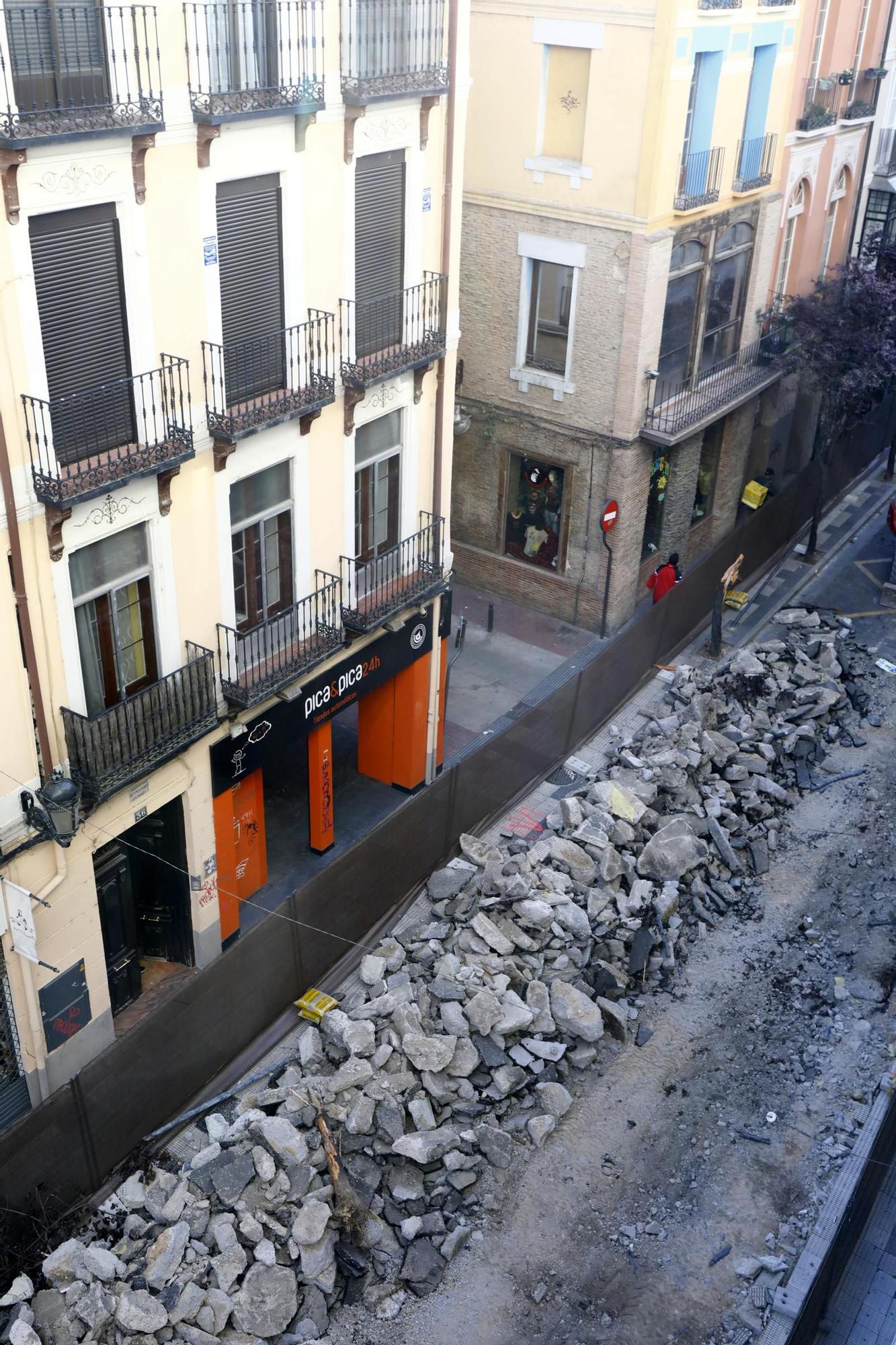 Adiós a la antigua calle Manifestación de Zaragoza: los primeros trabajos dejan estas imágenes