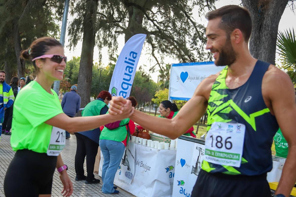 Fani Rodríguez y Álvaro García, los primeros en cruzar la meta.