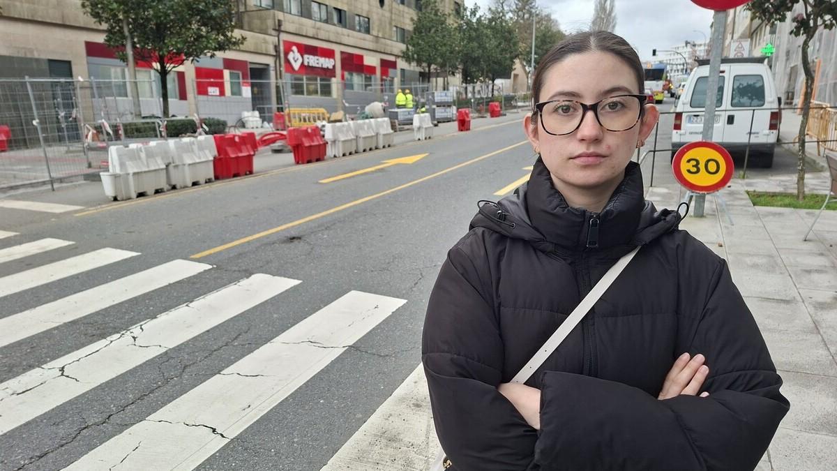 María Renée Vázquez Ibarra, la joven que pone rostro y voz a las quejas del barrio de Pontepedriña sobre el proyecto 'Entre Sar e Sarela'