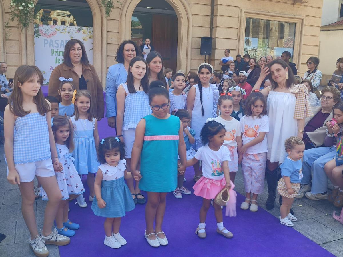 El desfile de moda de Villaviciosa, en imágenes El desfile de moda de Villaviciosa, en imágenes