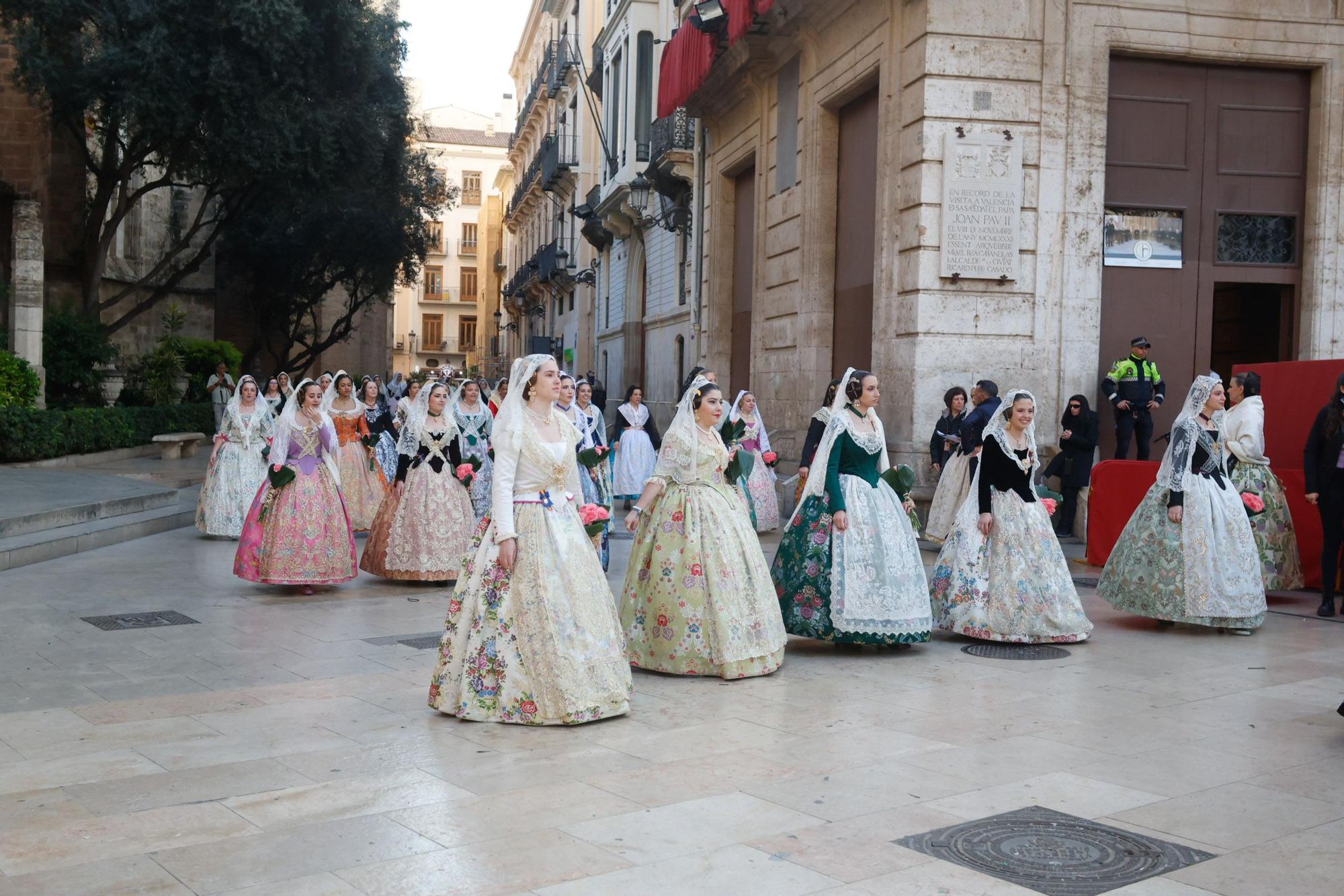 Búscate en el primer día de la Ofrenda en la calle San Vicente entre las 18:00 y las 19:00