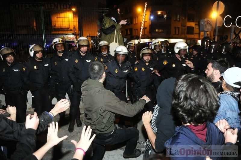 Vuelve la violencia a las vías con el 8 de Marzo