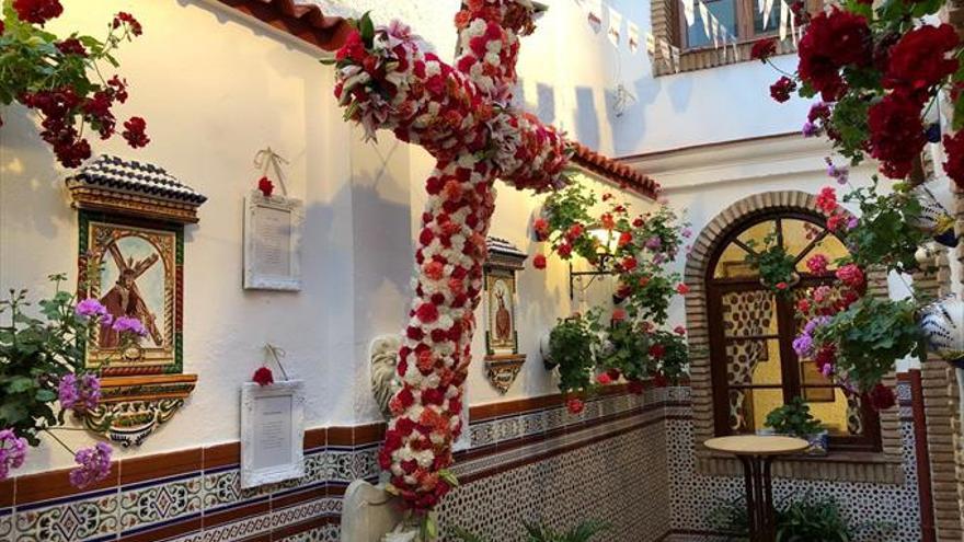 Cruces de mayo en Puente Genil