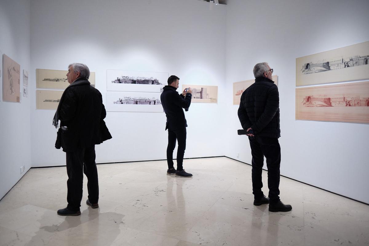 Inauguración de la exposición 'La patria del arquitecto' de Salvador Moreno Peralta en la Sociedad Económica