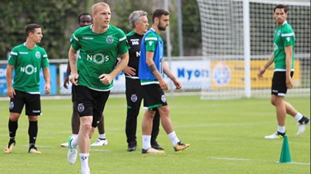 Mathieu, durante un entrenamiento con el Sporting de Lisboa