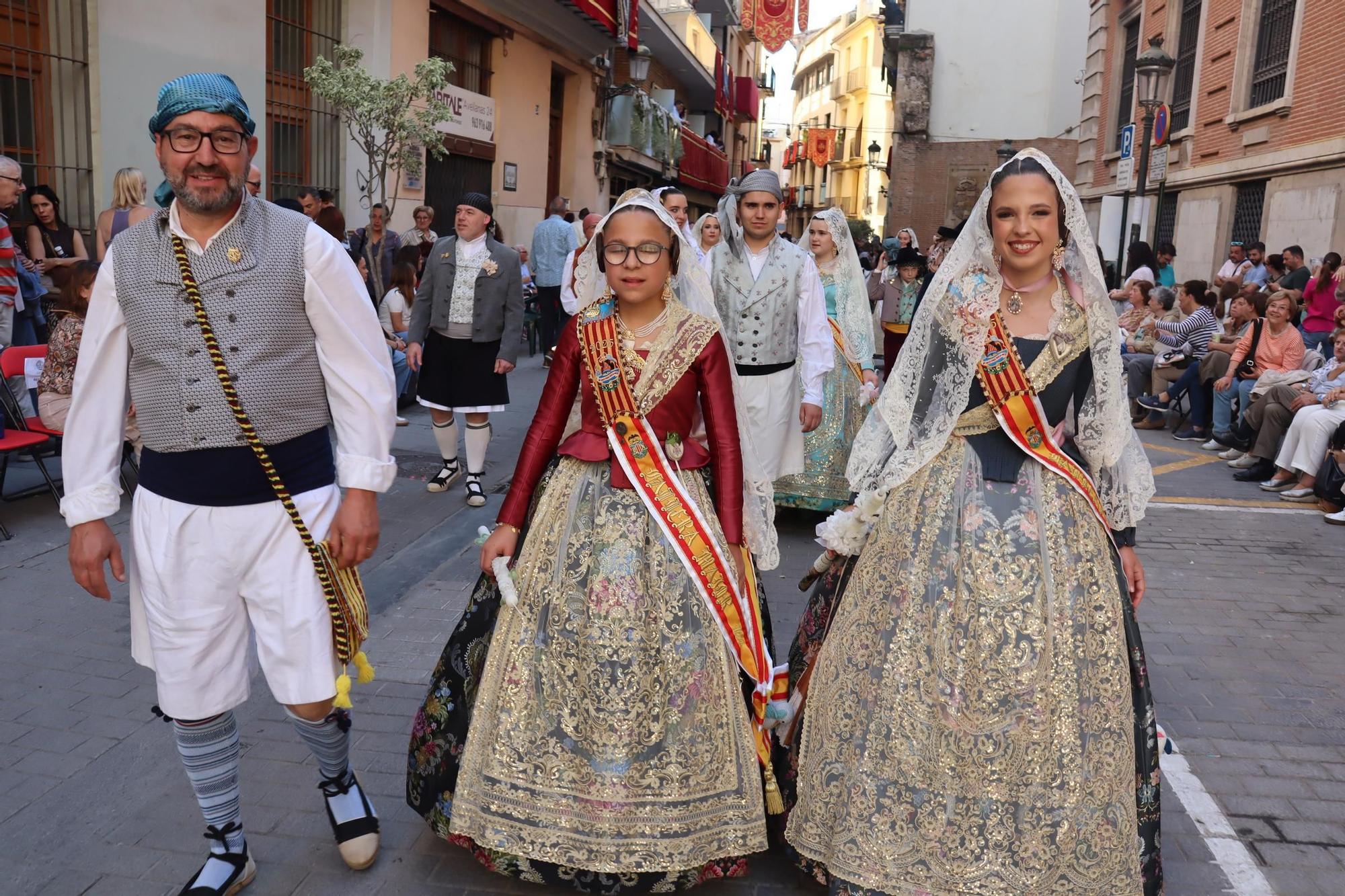 Comisiones de falla en la Procesión de la Virgen (3/5)