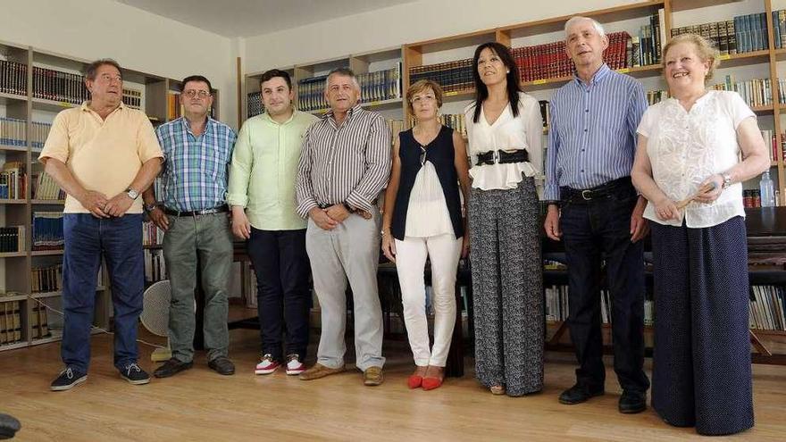 Viéitez, E. Cuíña, Lodeiro, M. Cuíña, Ferradás, González Costa, Villaverde y Pérez Lista. // Bernabé/Javier Lalín