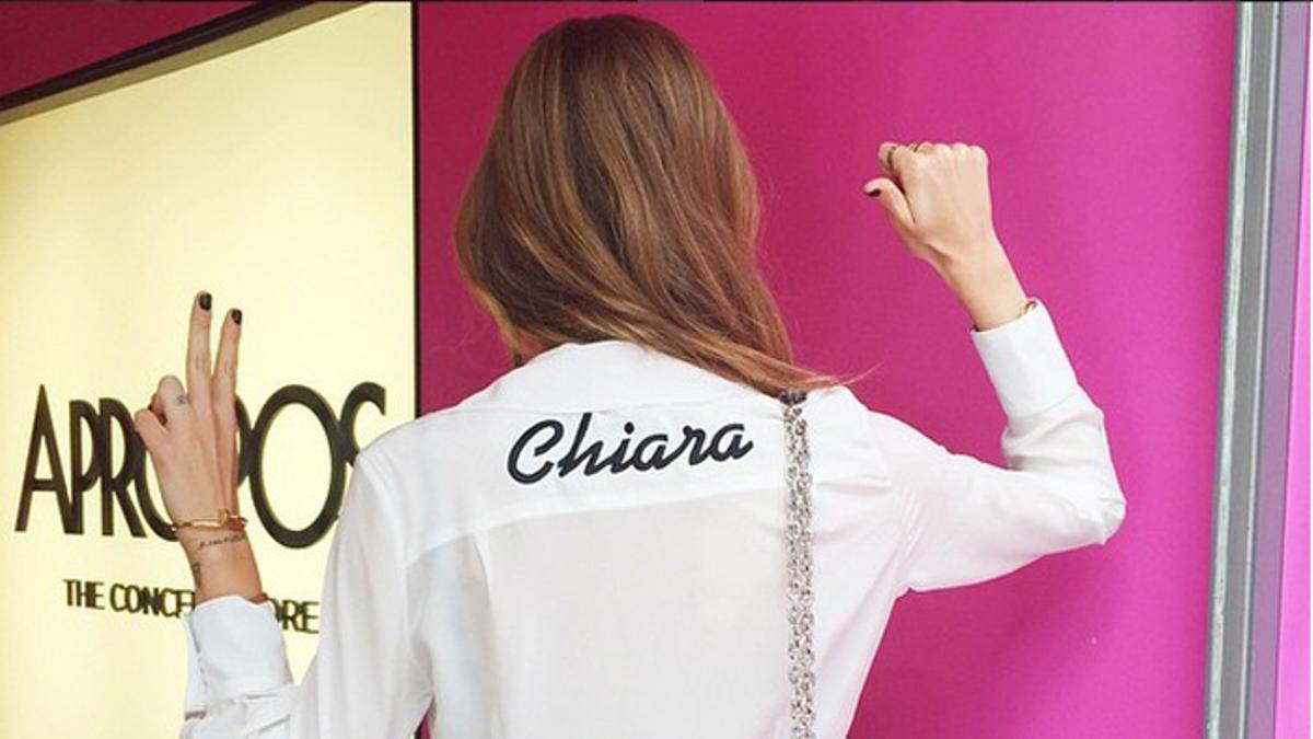 Chiara Ferragni customiza sus prendas con su nombre