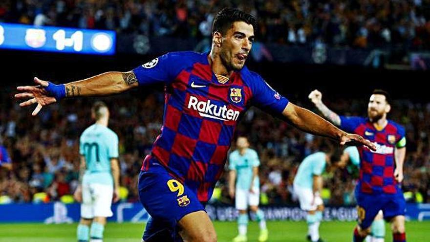 Luis Suárez va ser el gran protagonista de la nit en marcar els dos gols del Barça.