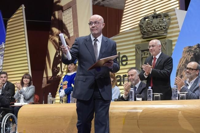 Entrega de Honores y Distinciones del Cabildo de ...