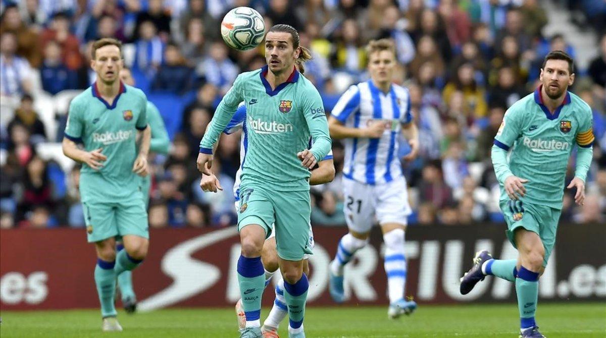 rpaniagua51373987 barcelona s antoine griezmann runs with the ball during the 191214161750