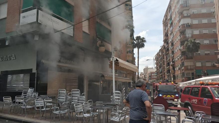 Se incendia una heladería en Molina de Segura